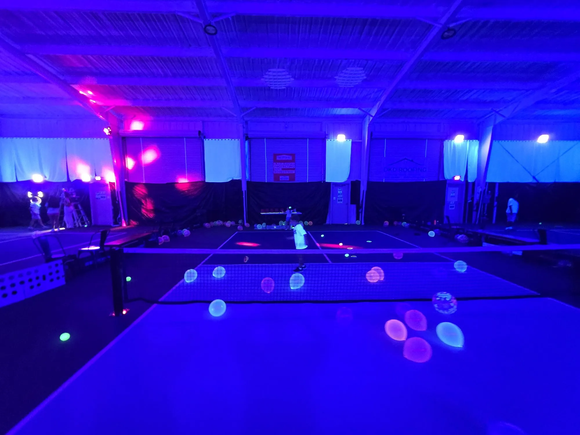 Glow party